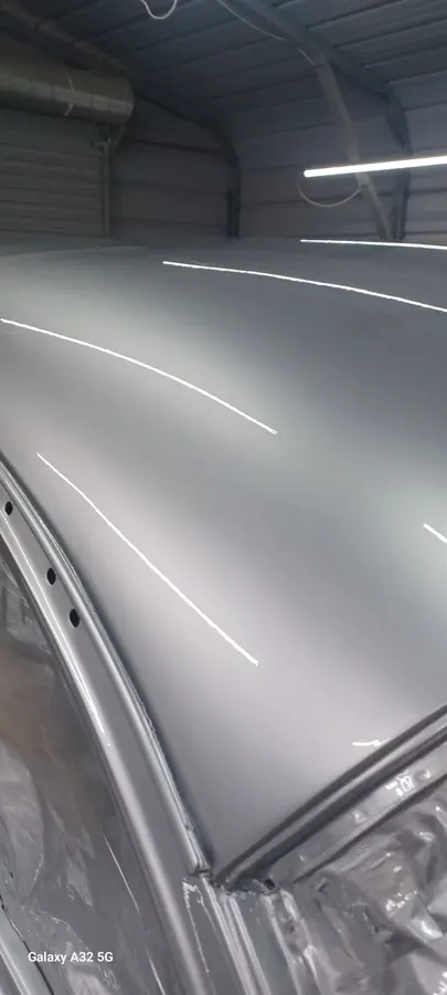 Gray paint finish reflection check