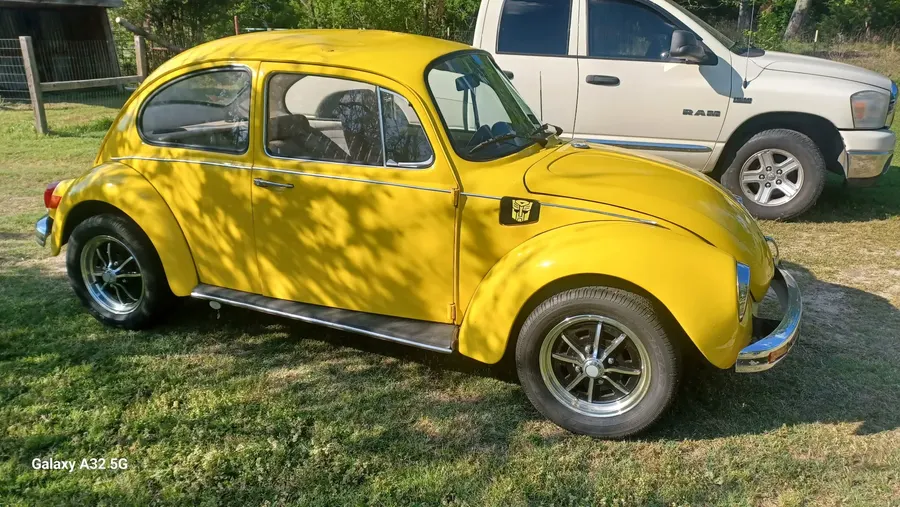 Yellow VW Beetle finished exterior